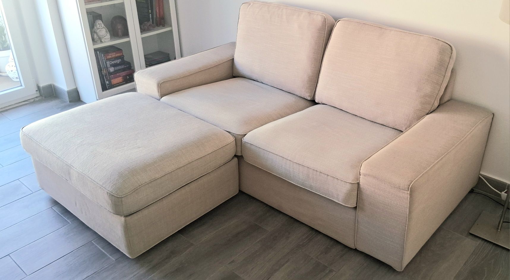 Sofá + Pousa pés/baú IKEA