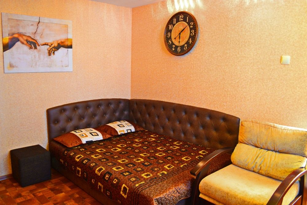 2-кім ЛЮКС апартаменти в Центрі "Італія" подобово Чернігів.