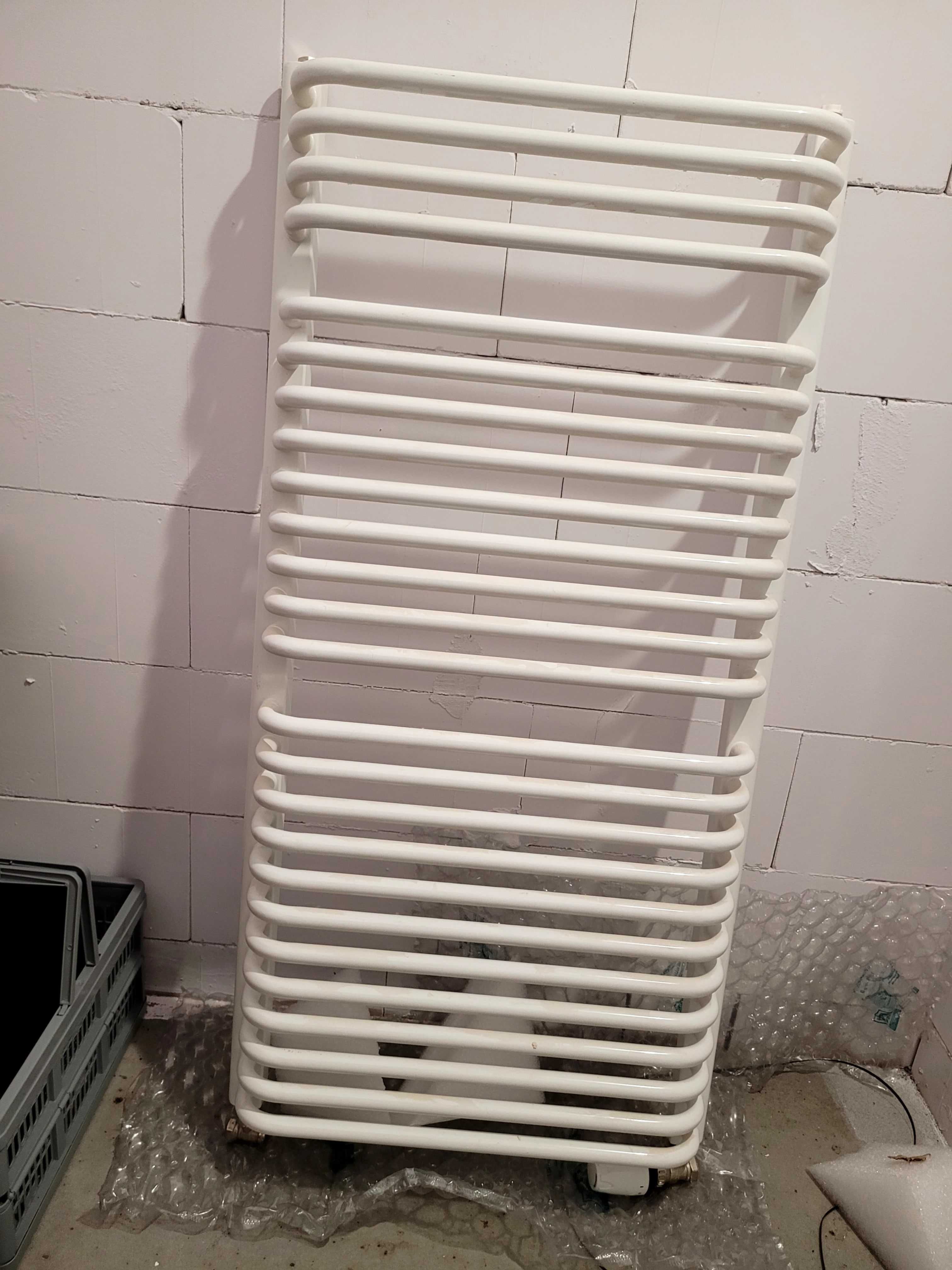 Grzejnik 90 x 56cm Gorgiel kaloryfer drabinka z głowicą