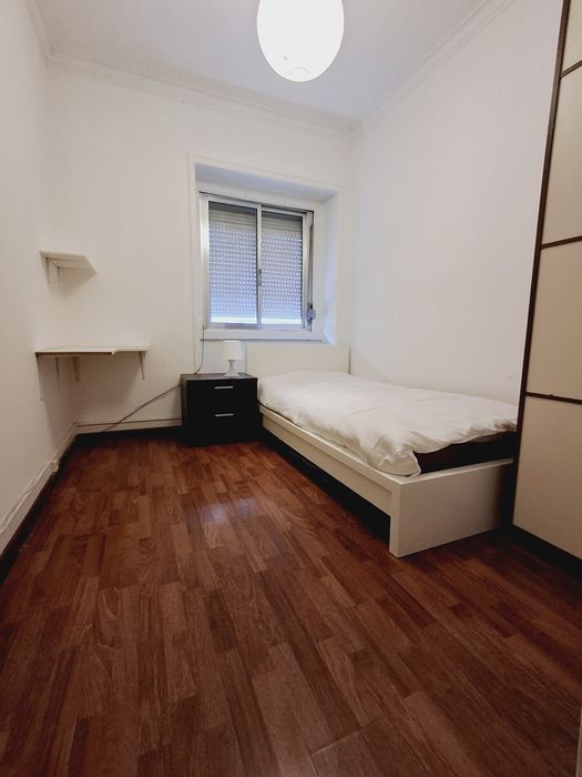 Quarto individual para arrendar/alugar