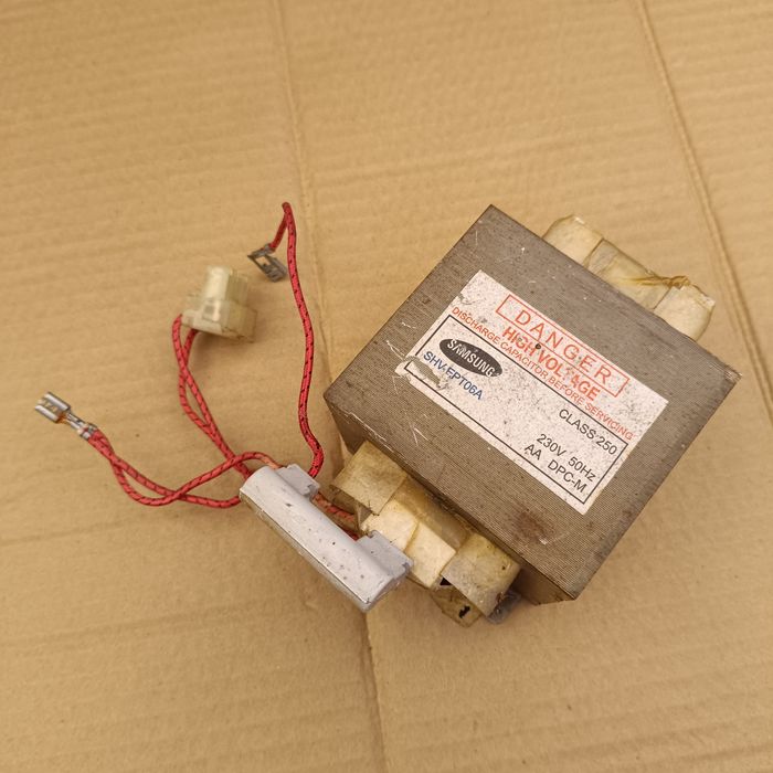 Transformator, trafo HV do kuchenki Samsung mikrofalowej