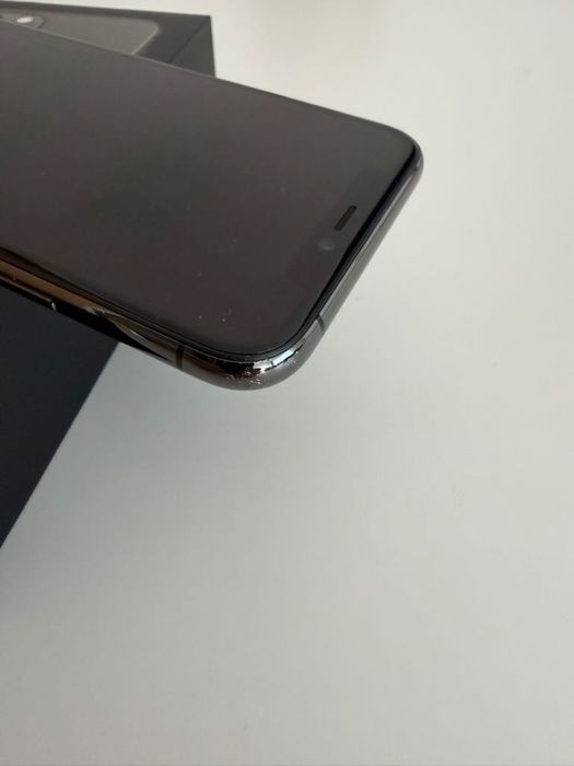 iPhone 11 Pro (com caixa)