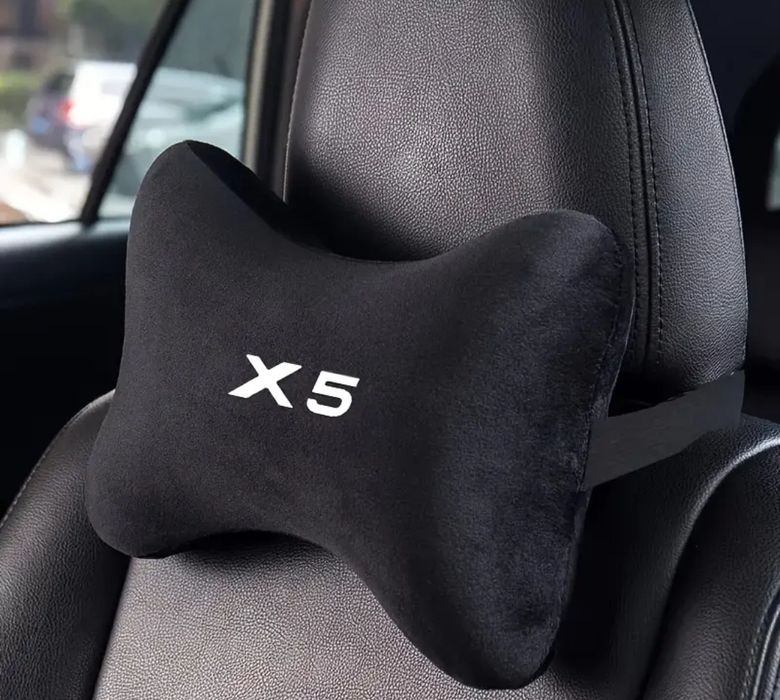 Подушки з логотипом бмв х5