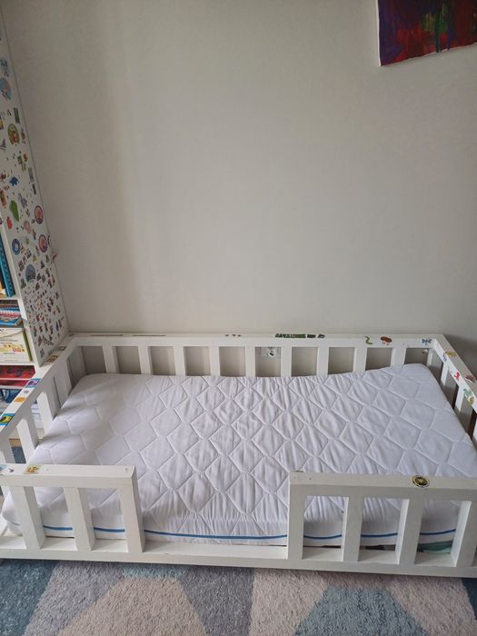 Łóżko łóżeczko niskie dziecięce 150x80+materac