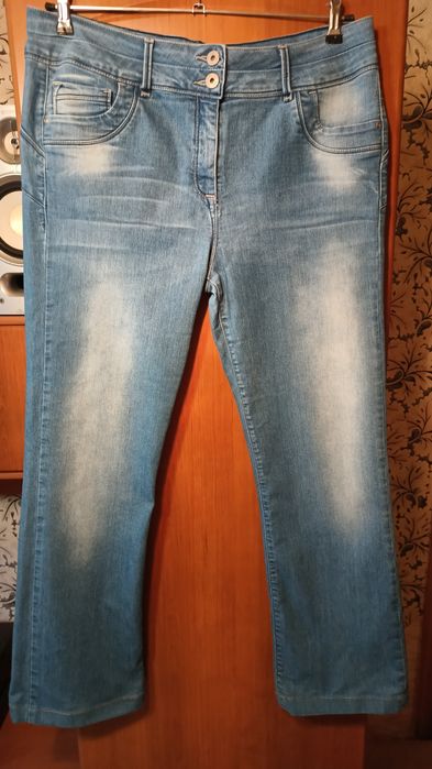 Фірмові джинси,стрейч,батал.В дуже хорошому стані