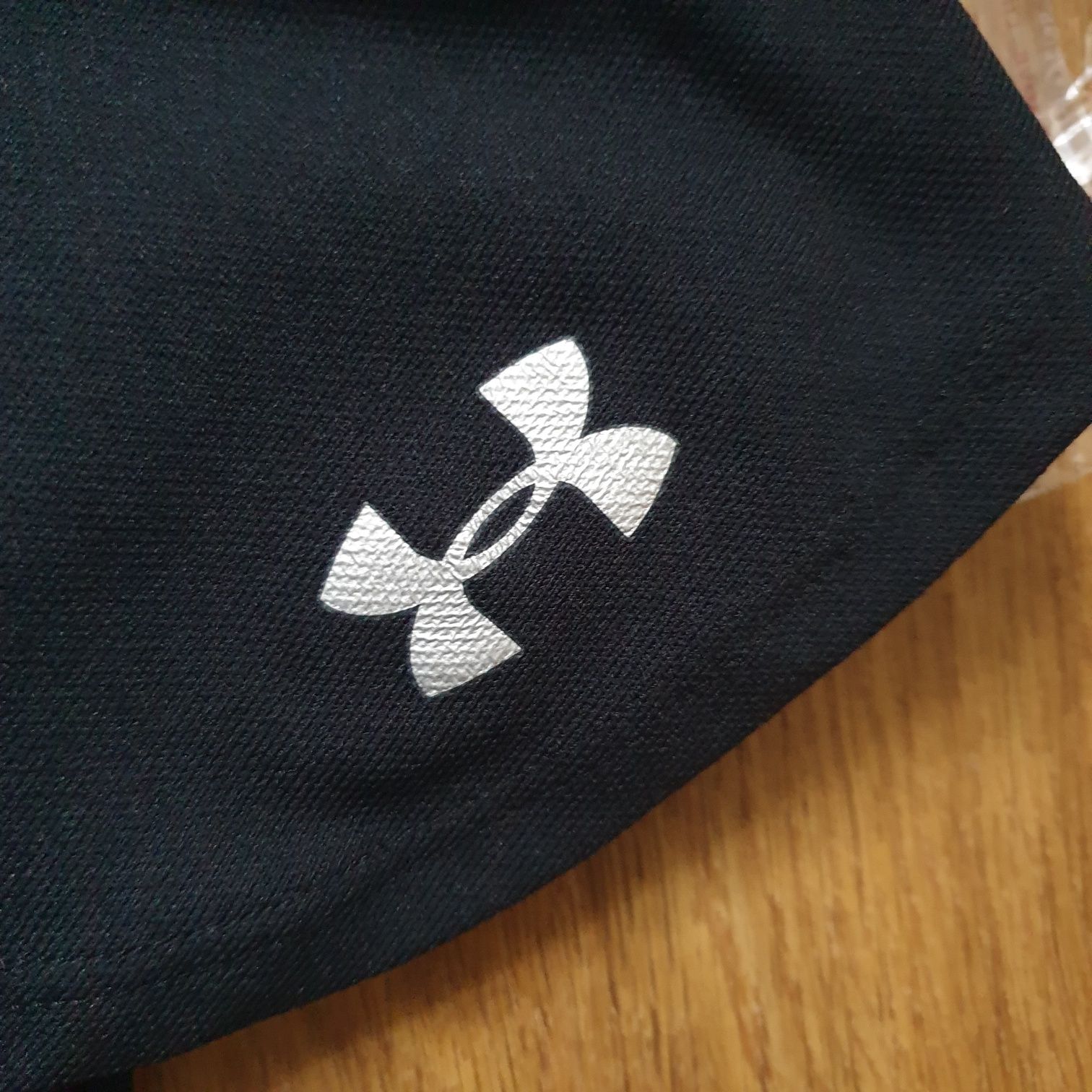 Under armour M/L шорти жіночі 38/40 купить одяг чорні