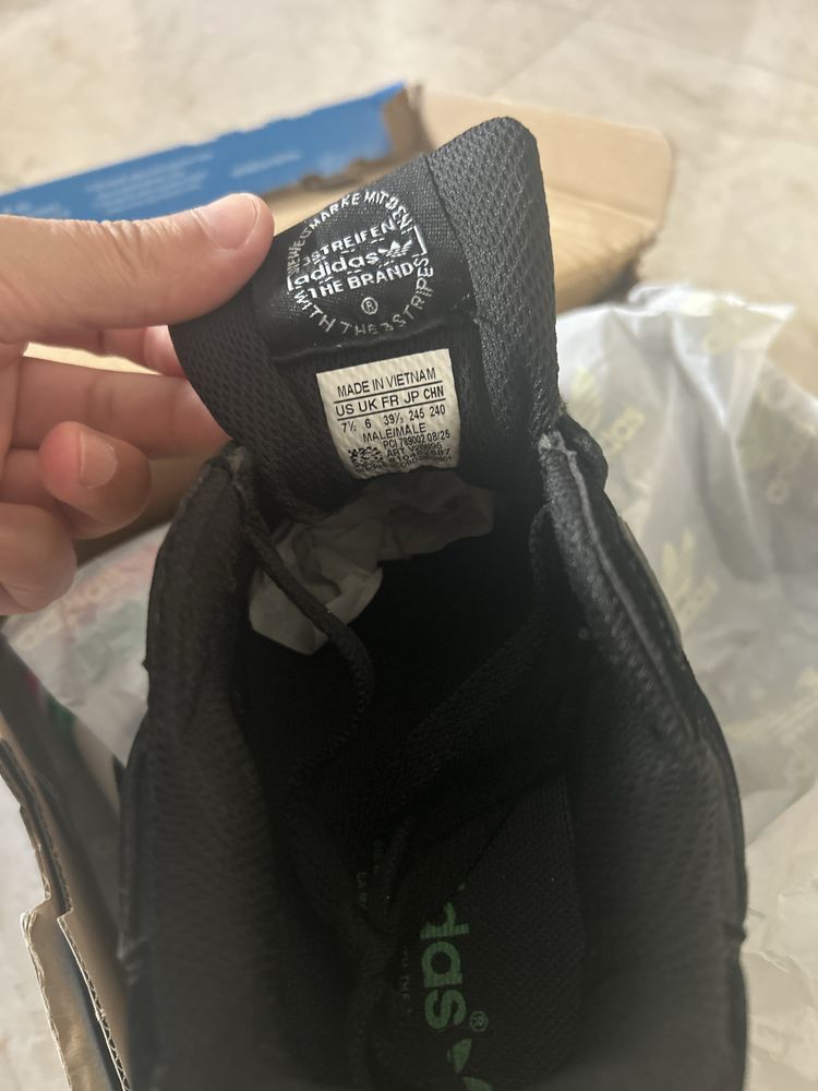 Tenis Adidas zx750