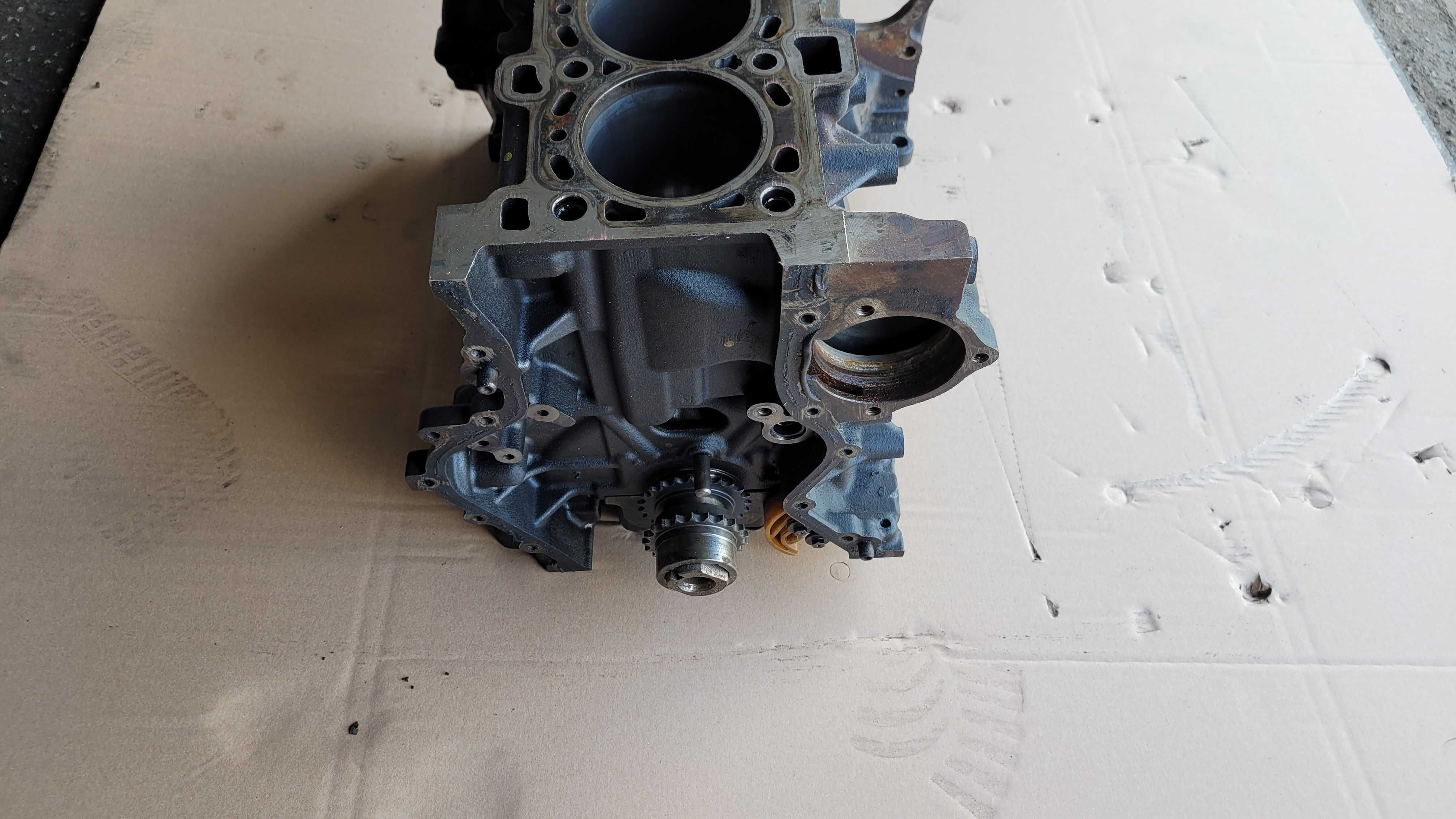Renault Master M9T 704 2.3 Bi-Turbo blok silnika wał korbowy