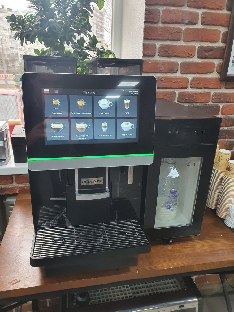 Кавомашина Dr. Coffee Coffeebar Plus