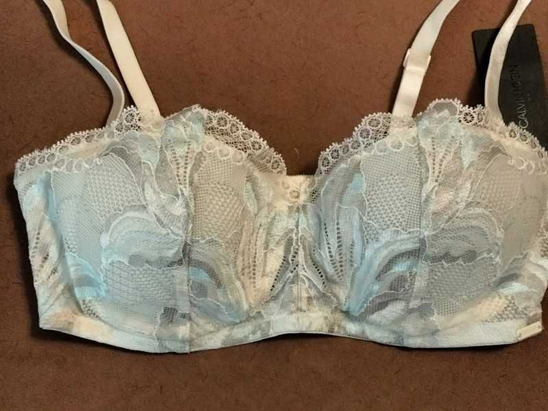 Koronkowy biustonosz Calvin Klein, 65C, model Bandea Ivory