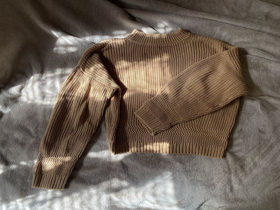 Светр бежевий вкорочений