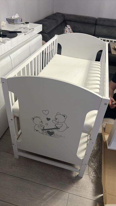 Łóżeczko drewniane w  misie 60x120 +materac