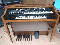 Orgão Hammond L-112 a Válvulas com Tone Wheels e Drawbars