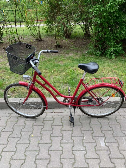 Czerwony rower miejski