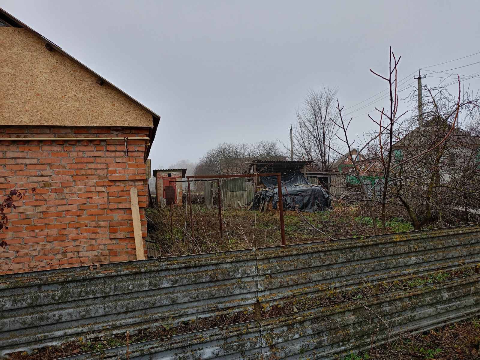 Продам будинок в центрі села