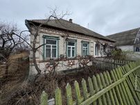 Частина будинку в місті