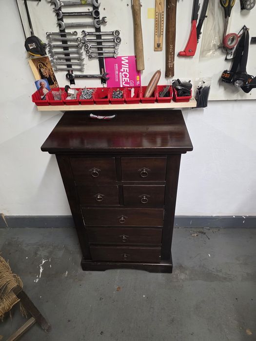 komoda mala kolonialna