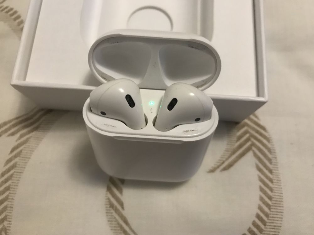 Apple AirPods наушники Оригінал