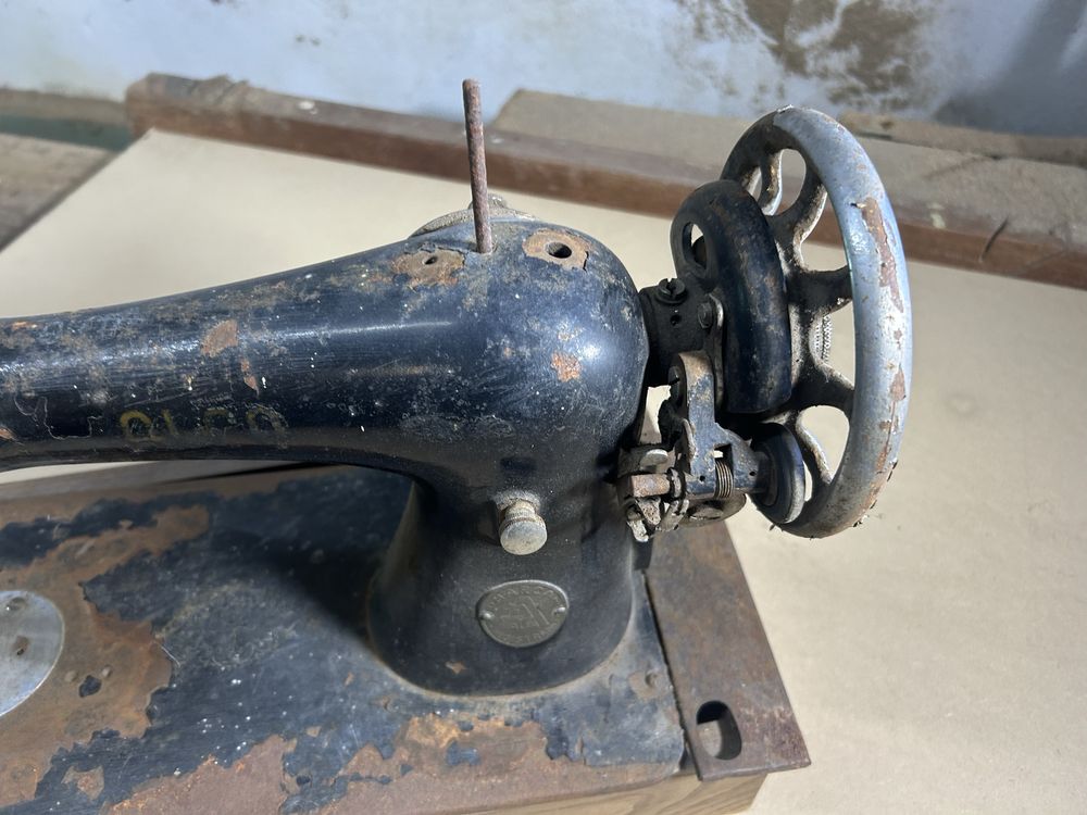 Vendo maquinas de costurar de marca Antigas