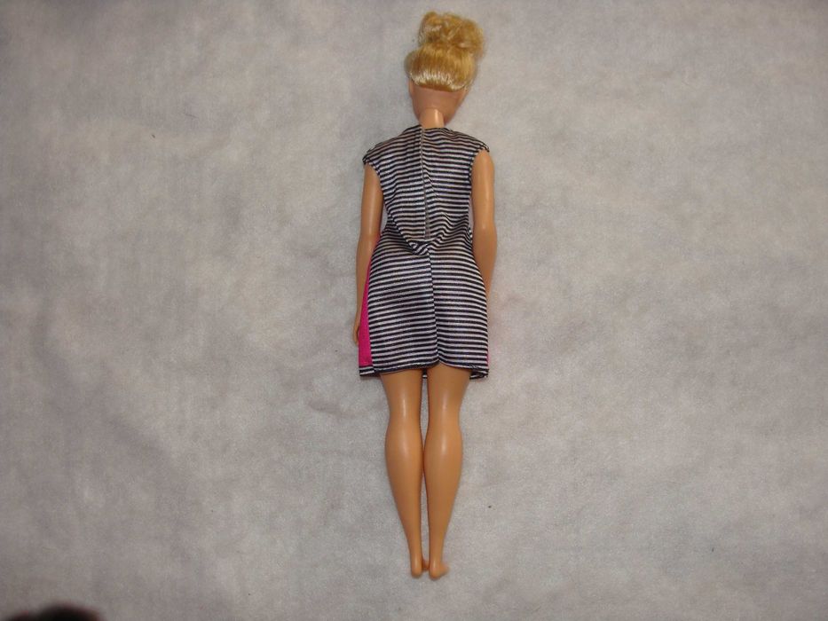 Barbie Coffee Shop with Blonde Curvy Doll (Ref. GMW03)