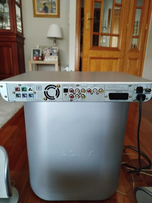 Leitor de DVD Sony com Surround