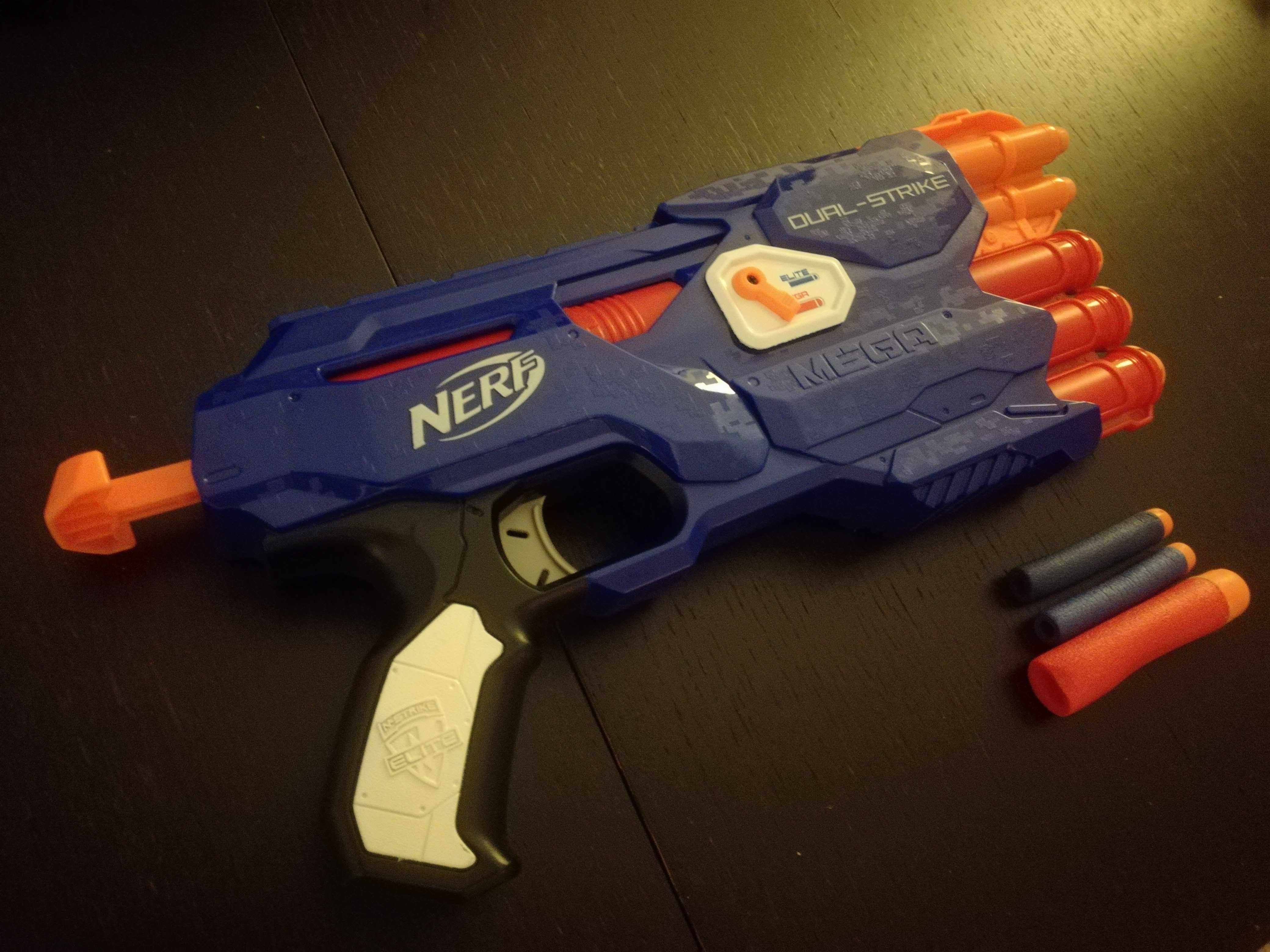 Nerf n—strike elite dual strike com balas