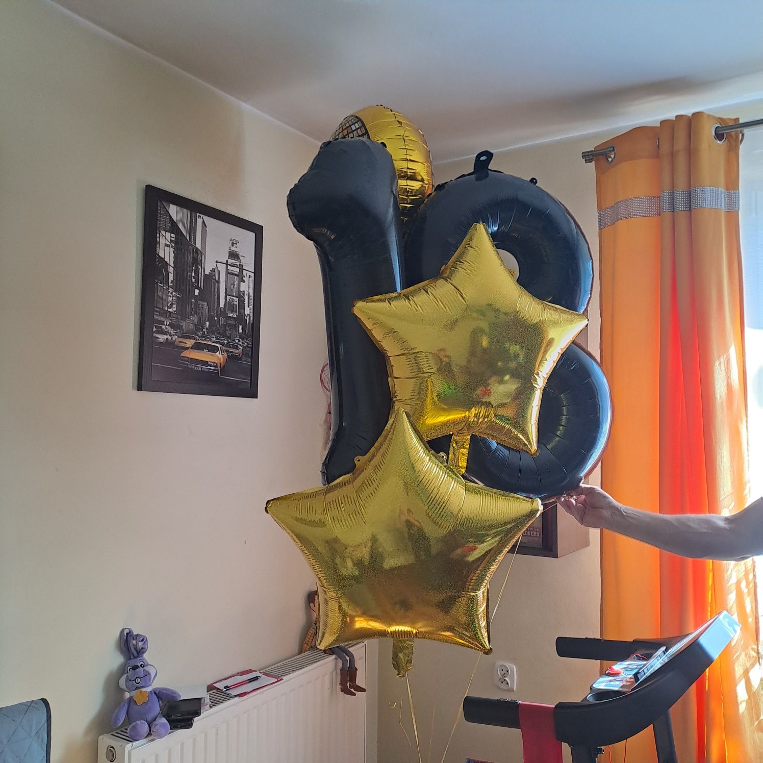 Balony na 18 urodziny i inne dekoracje