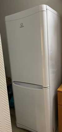 Продам холодильник б/в