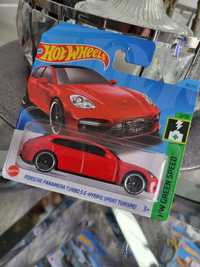 hot wheels porsche panamera