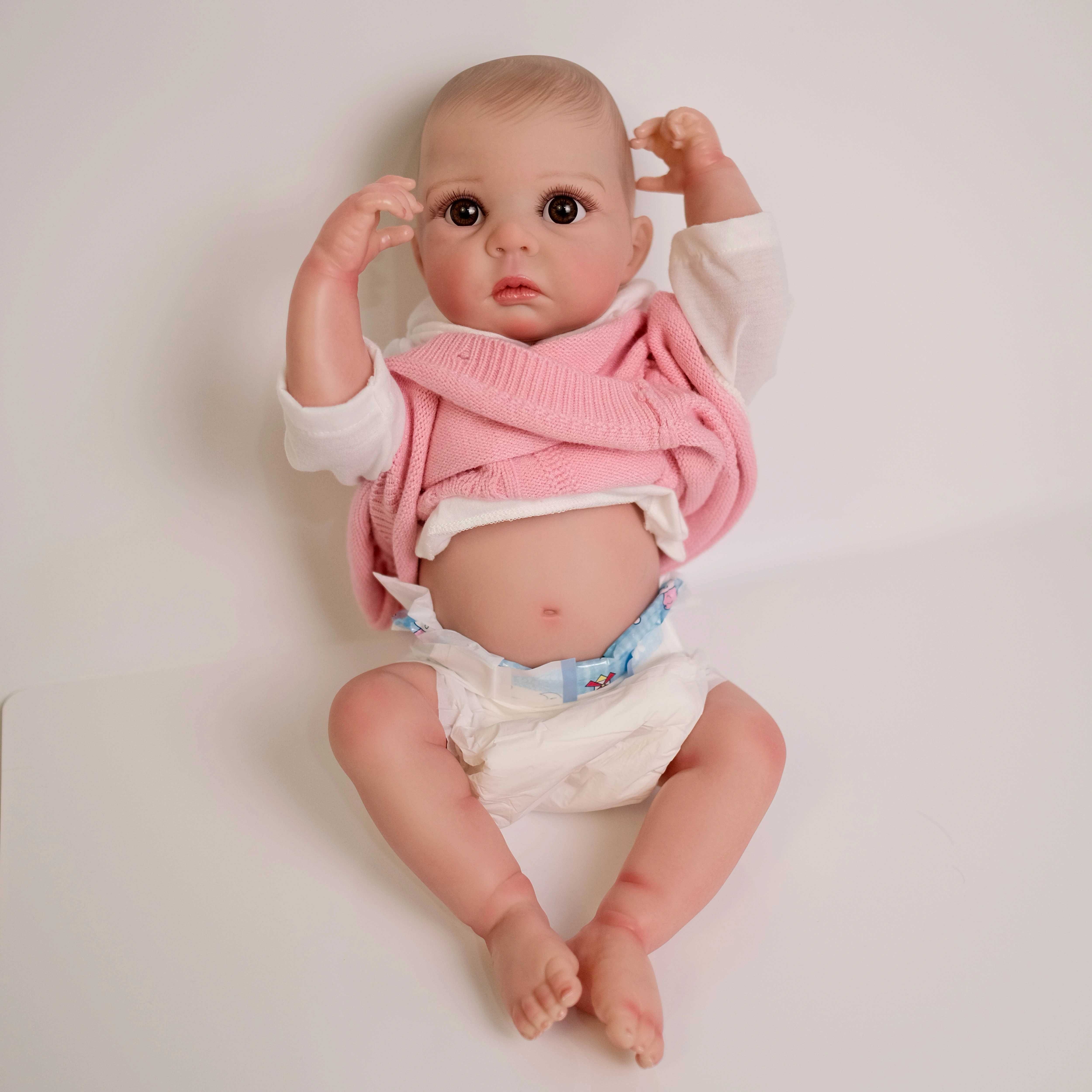 LALKA typu reborn w słodkim kapelusiku