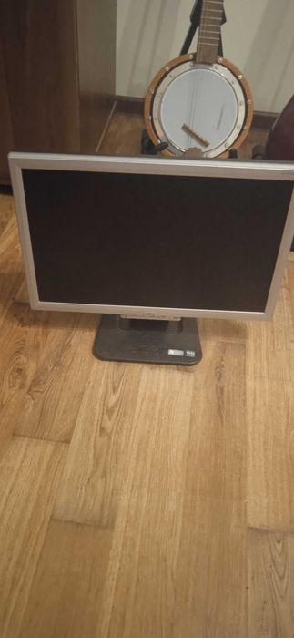 Монитор Acer 19"  широкий , недорого
