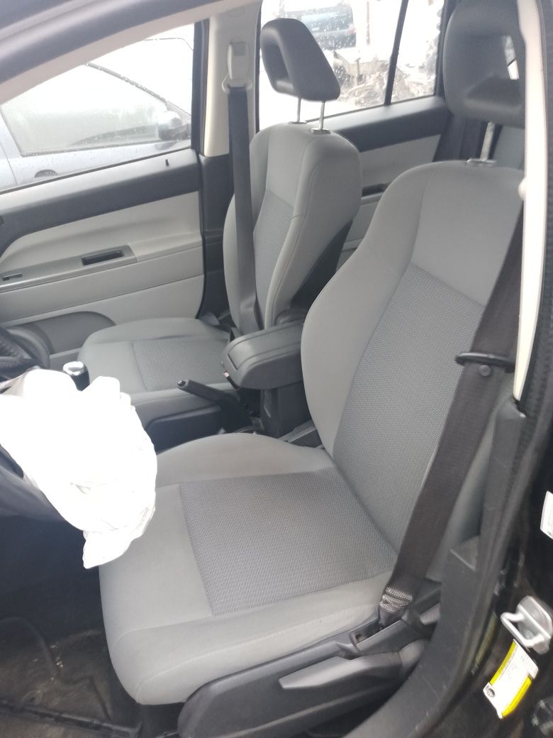Jeep Compass Drzwi kompletne stan bdb możliwość wysyłki