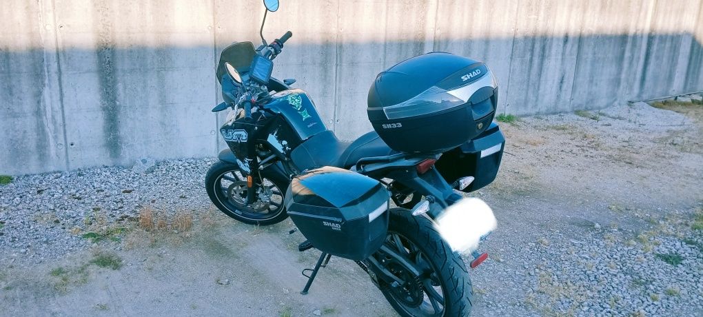UM 125 DSR adventure 15cv
