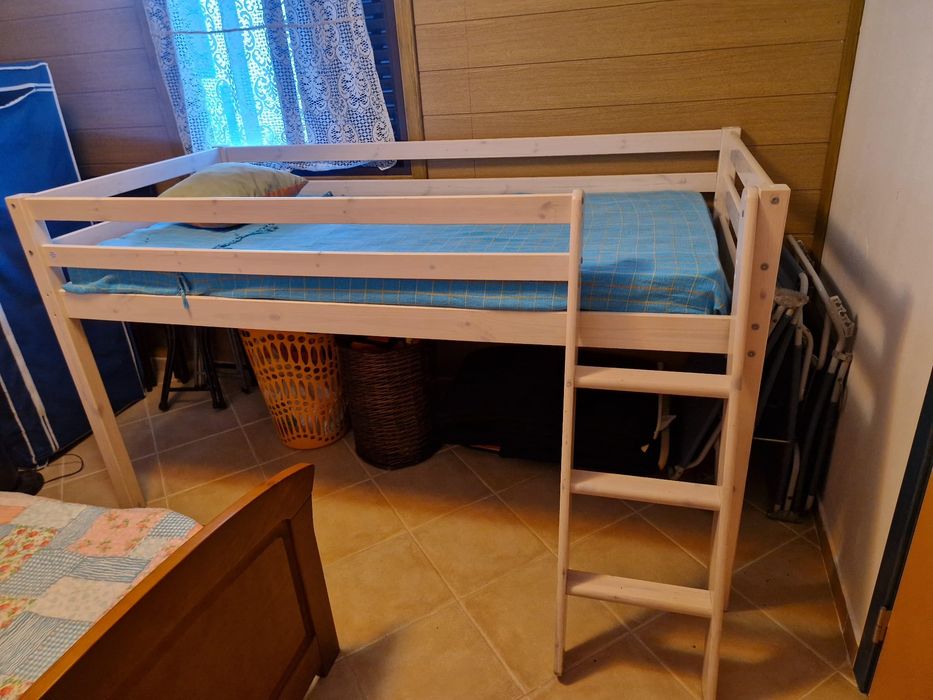 Cama solteiro com colchão