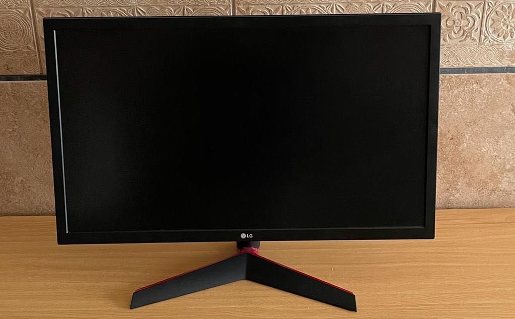 monitor LG 24 GL600f-b- 1ms 144Hz-(freeSync)