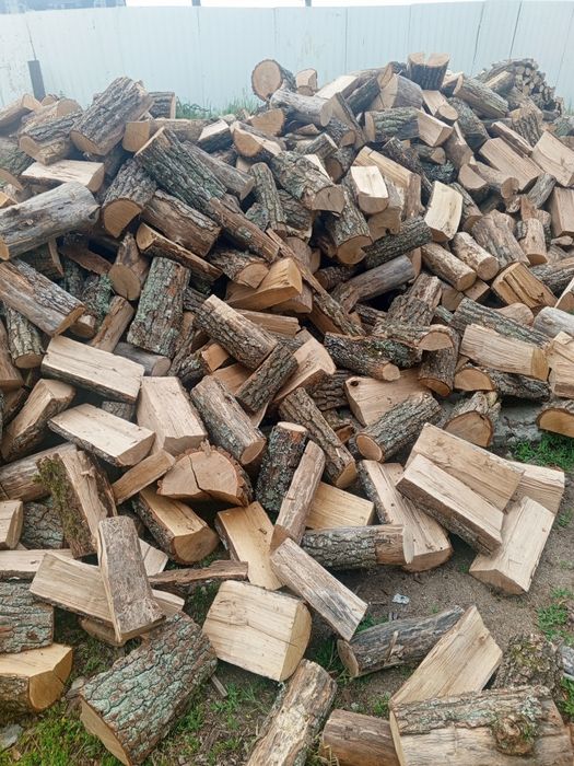 Продам дрова колоті в Фастові та околицях з доставкою
