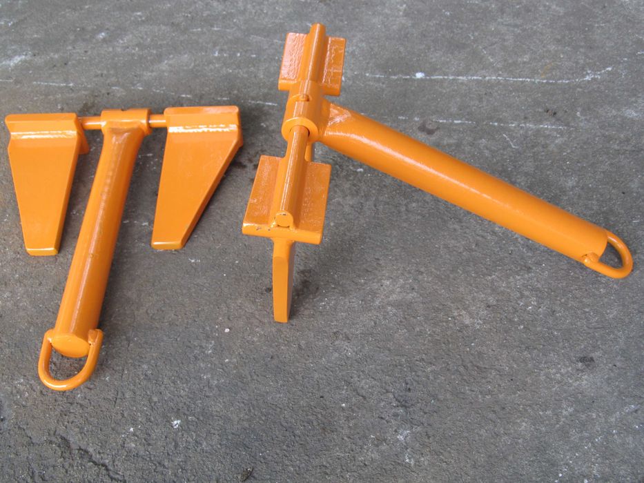 Якорь  лодочный.