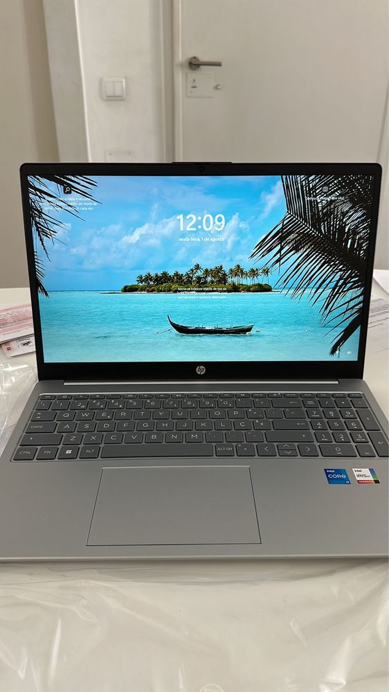 computador HP totalmente novo