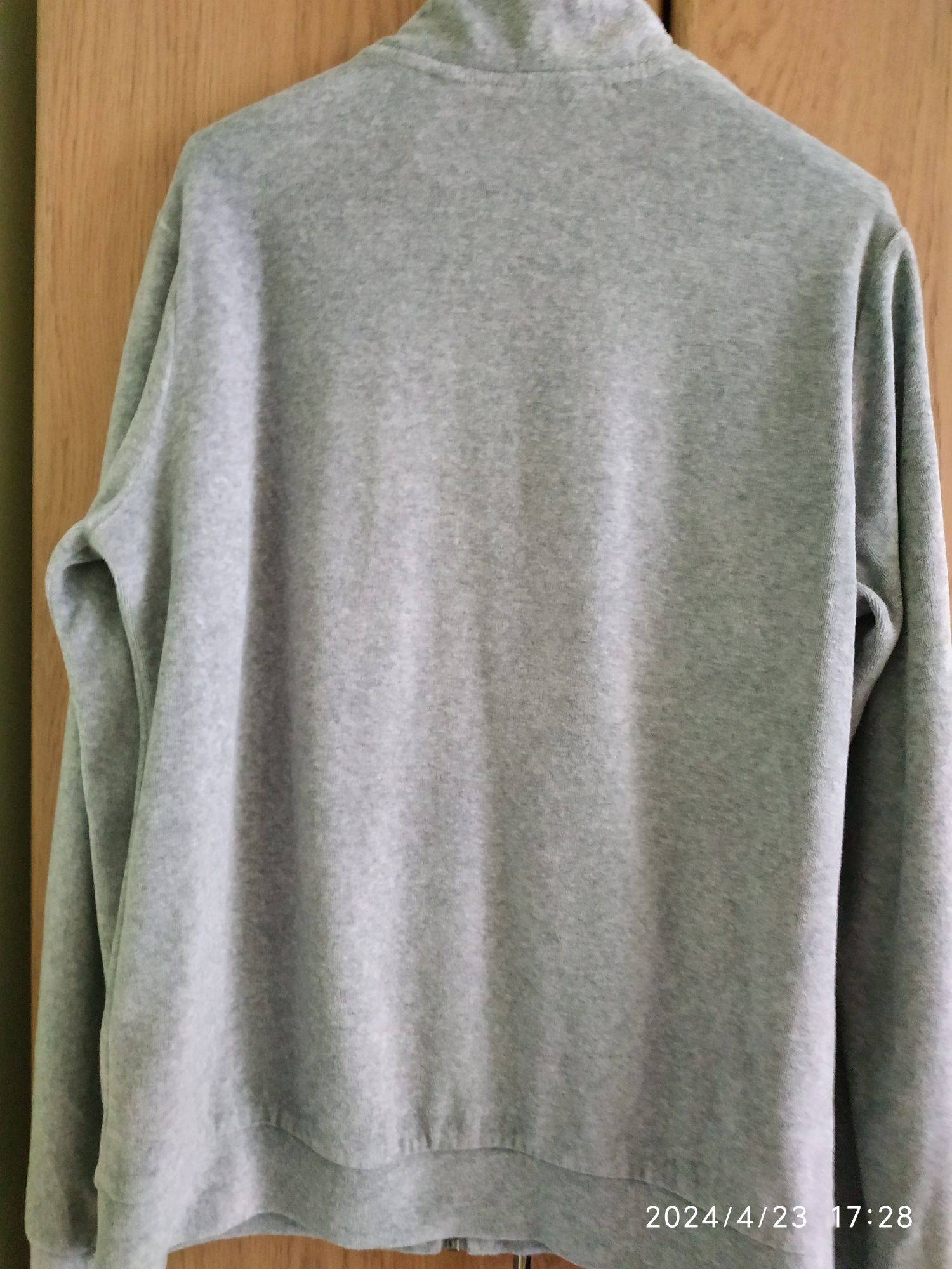 Bluza damska szara pluszowa, r M 40/42, używana