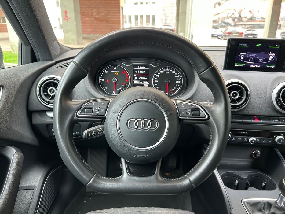 Audi A3 Sportsback S line 2.0 TDi 150cv (150.000kms com histórico)