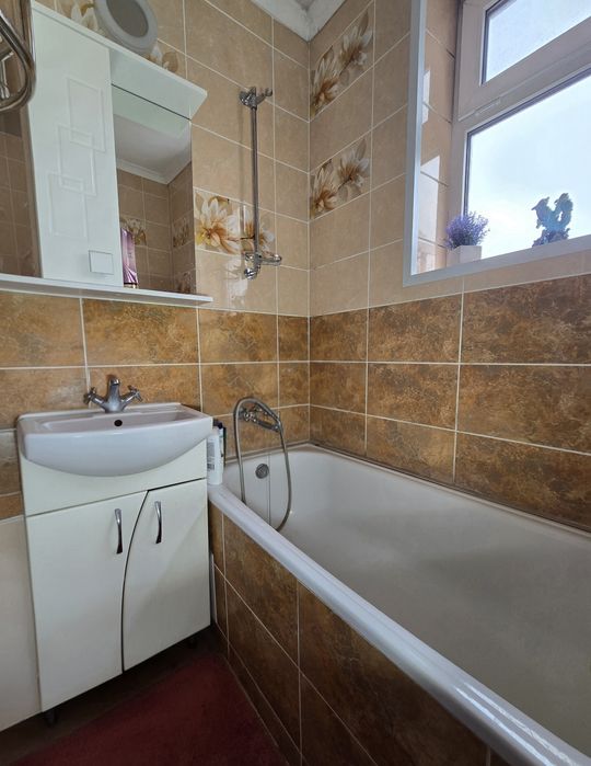 Можна по програмах! Продаж будинку з ремонтом в с.Шамраївка