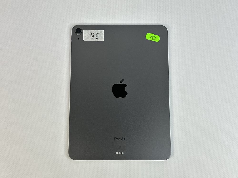Планшет Apple IPad Air (5-го покоління) / A2588/64 GB/ на запчастини