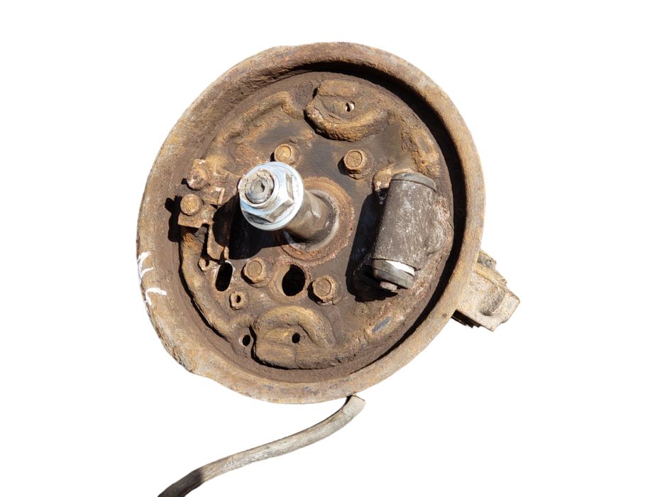 Цапфа задняя правая (под барабан) для Honda Civic  VII 1.4 разборка