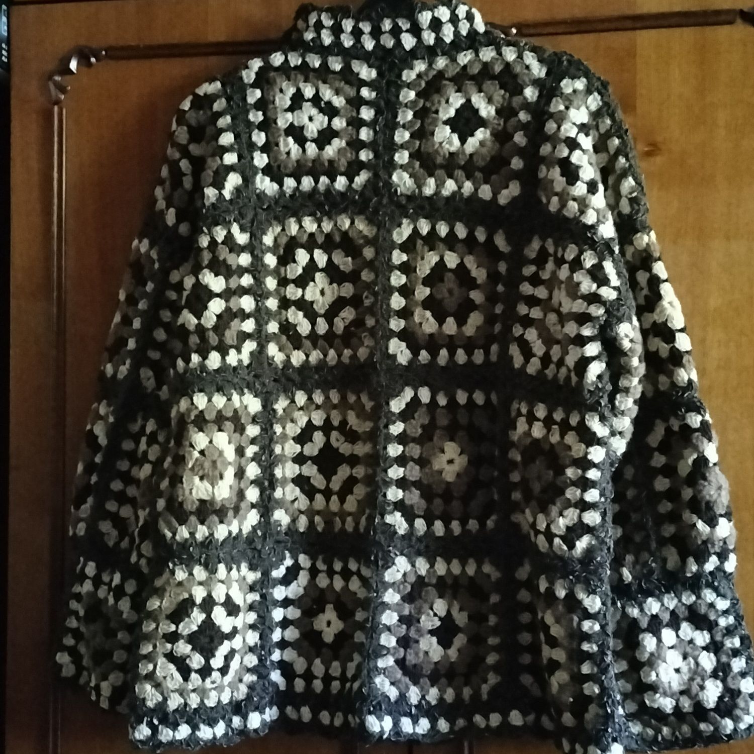 Вязаный женский кардиган