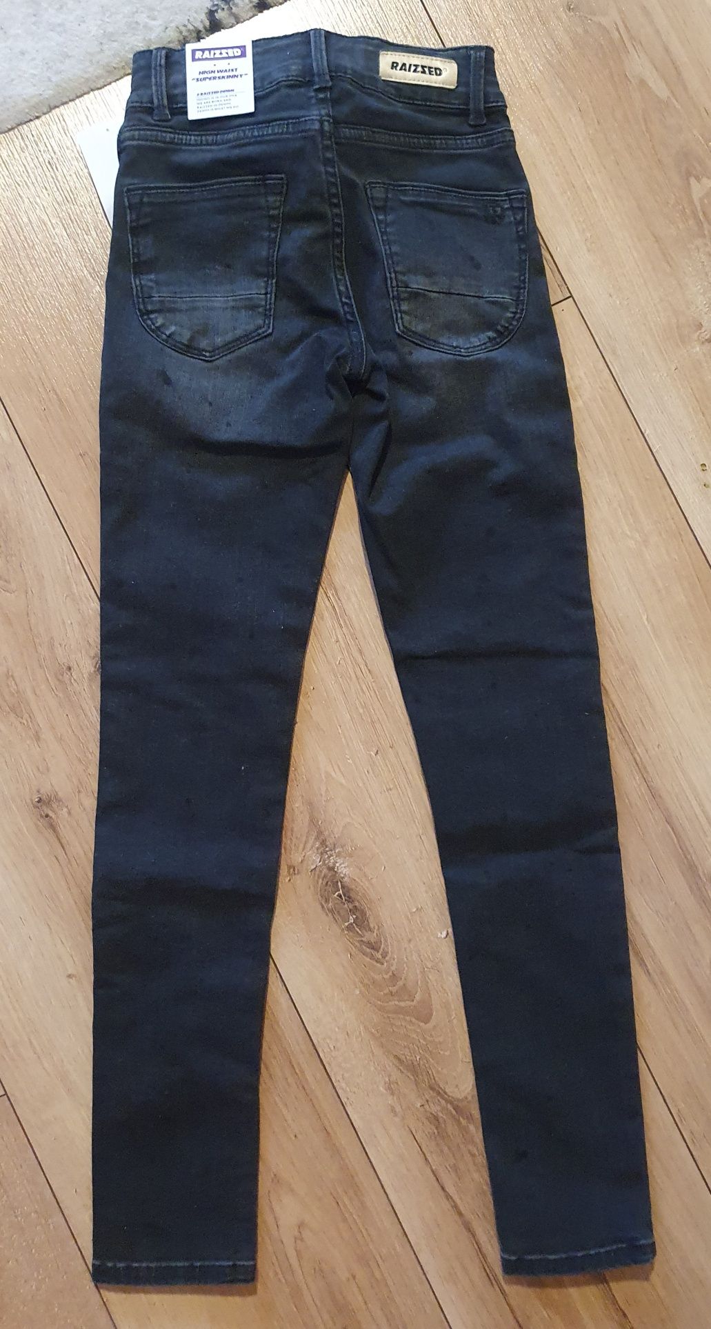 Spodnie jeansy Raizzed 134