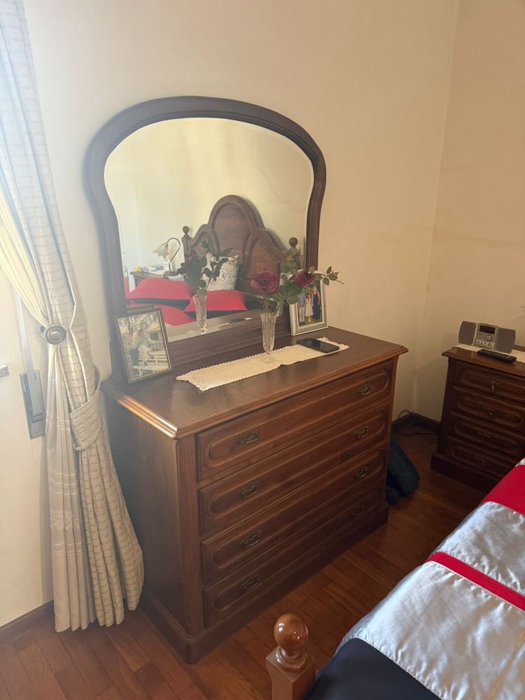 Quarto cama de casal completo