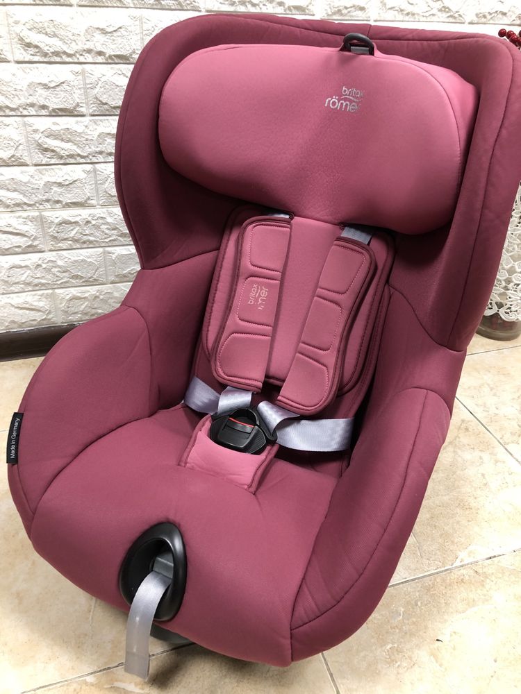 Автокрісло Britax Römer TRIFIX2 i-SIZE Група 1 (9-18 кг) Isofix