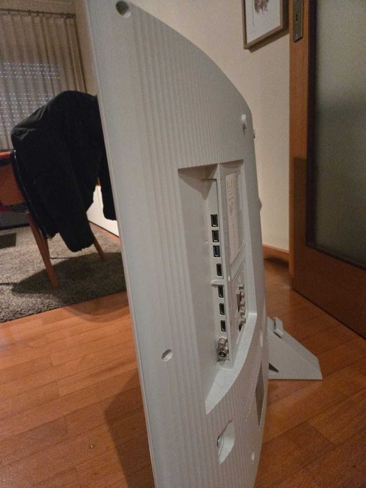 Samsung JU6510 Curva Smart 4K UHD TV