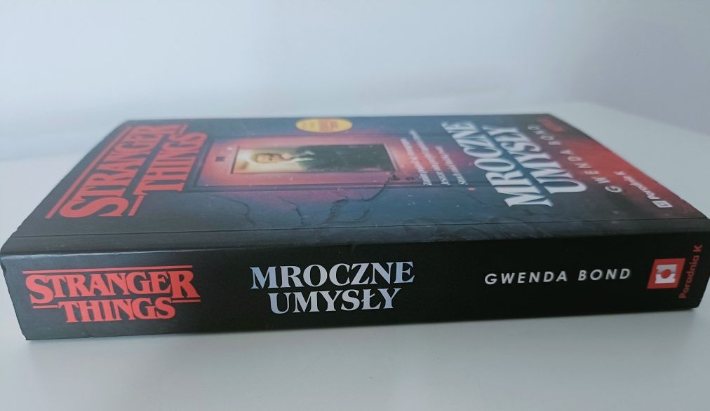 Książka Stranger Things Mroczne Umysły
