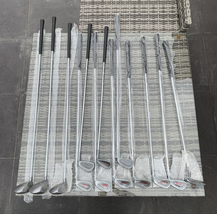 Set Completo de Golfe Penn + US Tour (Como Novos) + Saco de Transporte
